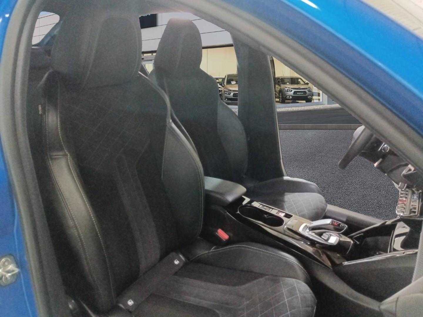 imagen swiper vehículo 17