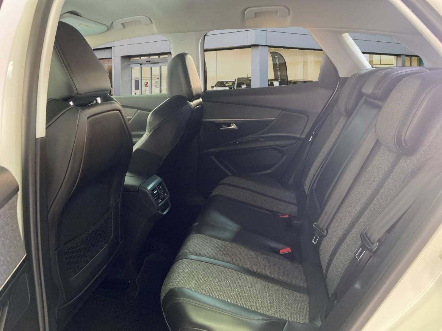 imagen swiper vehículo 12