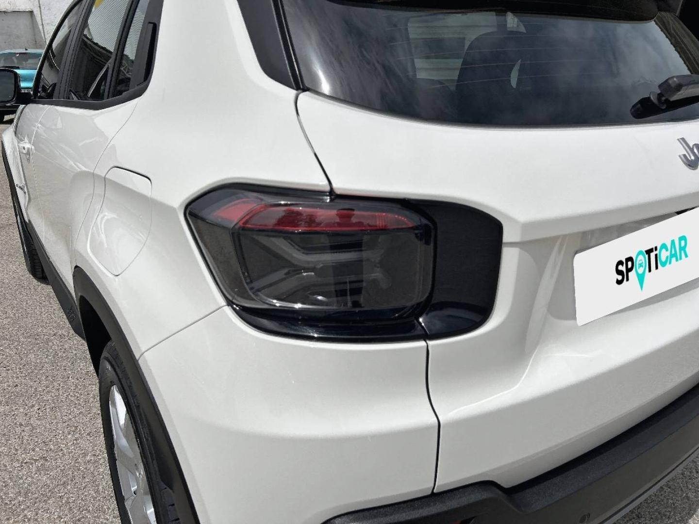 imagen swiper vehículo 16