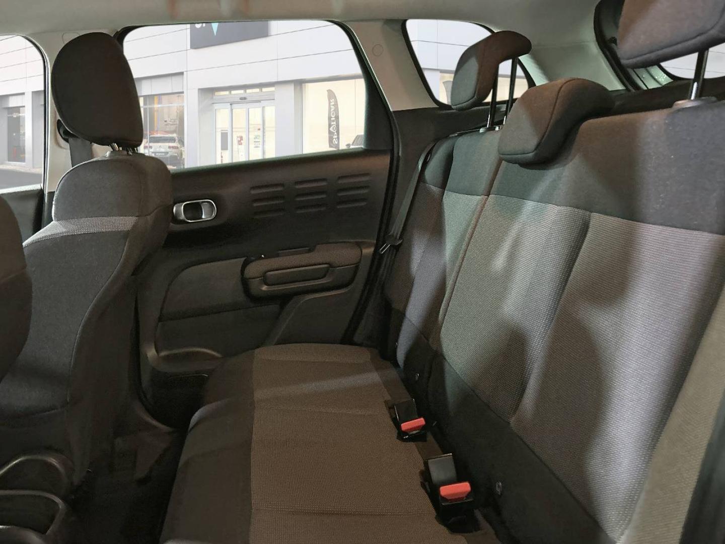 imagen swiper vehículo 17