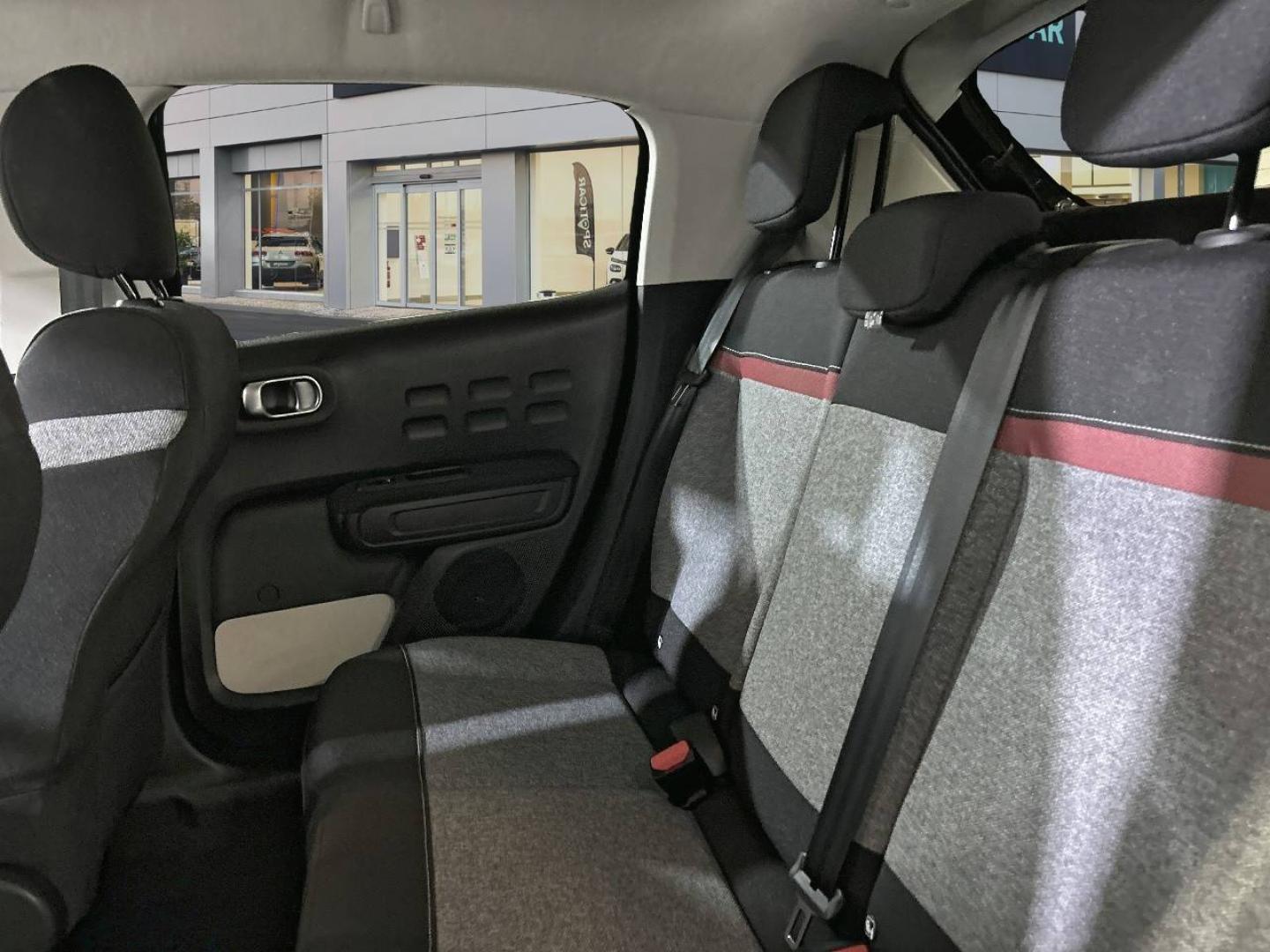 imagen swiper vehículo 12