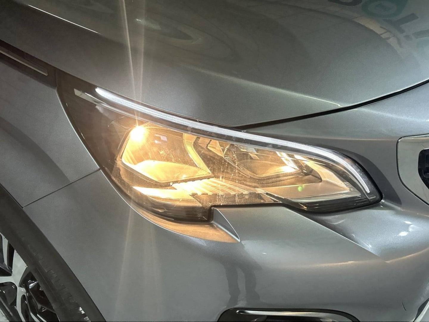 imagen swiper vehículo 15