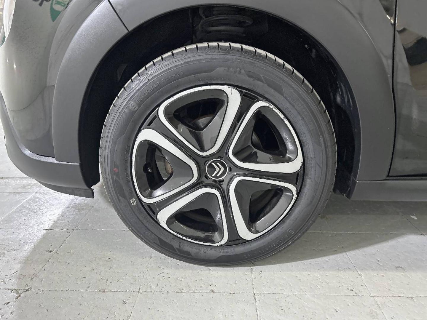 imagen swiper vehículo 13