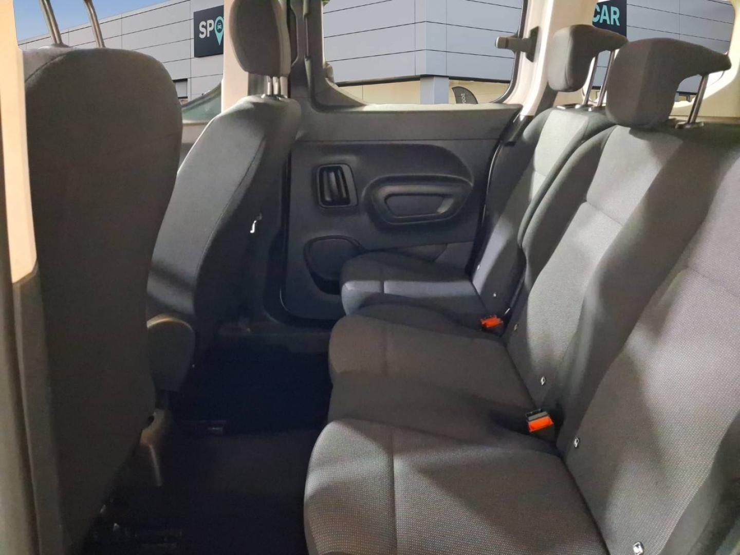 imagen swiper vehículo 12