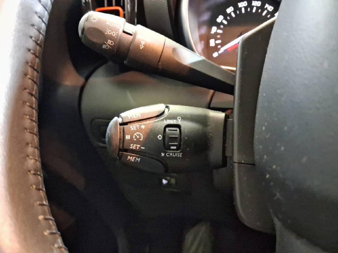 imagen swiper vehículo 23