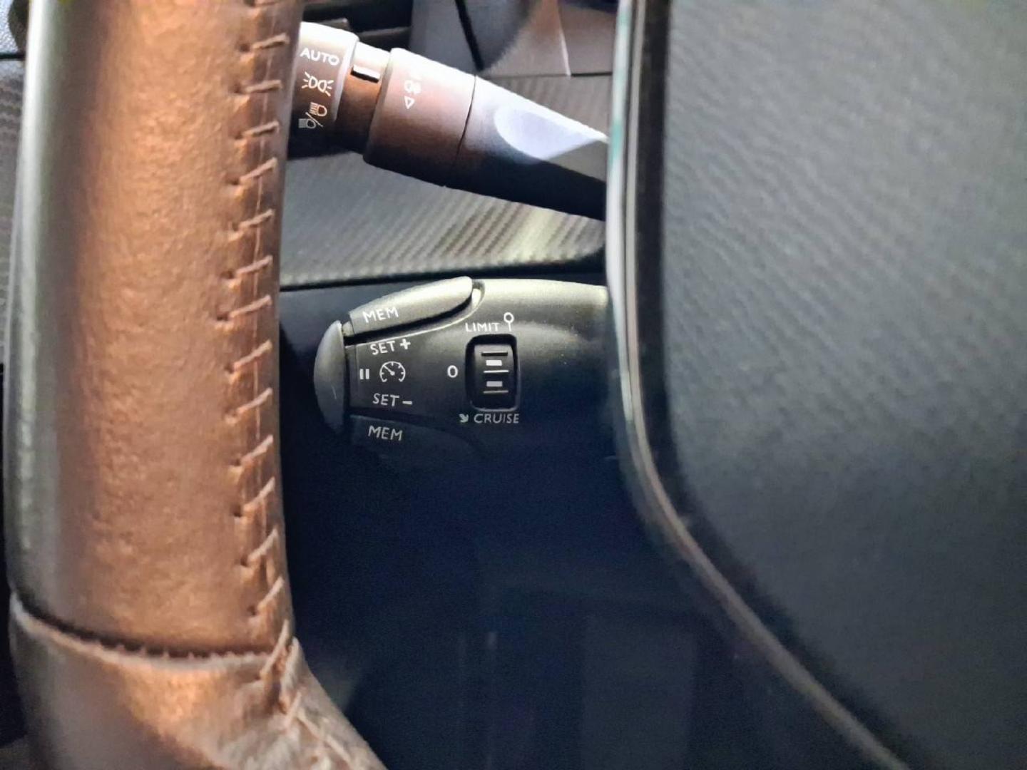 imagen swiper vehículo 25