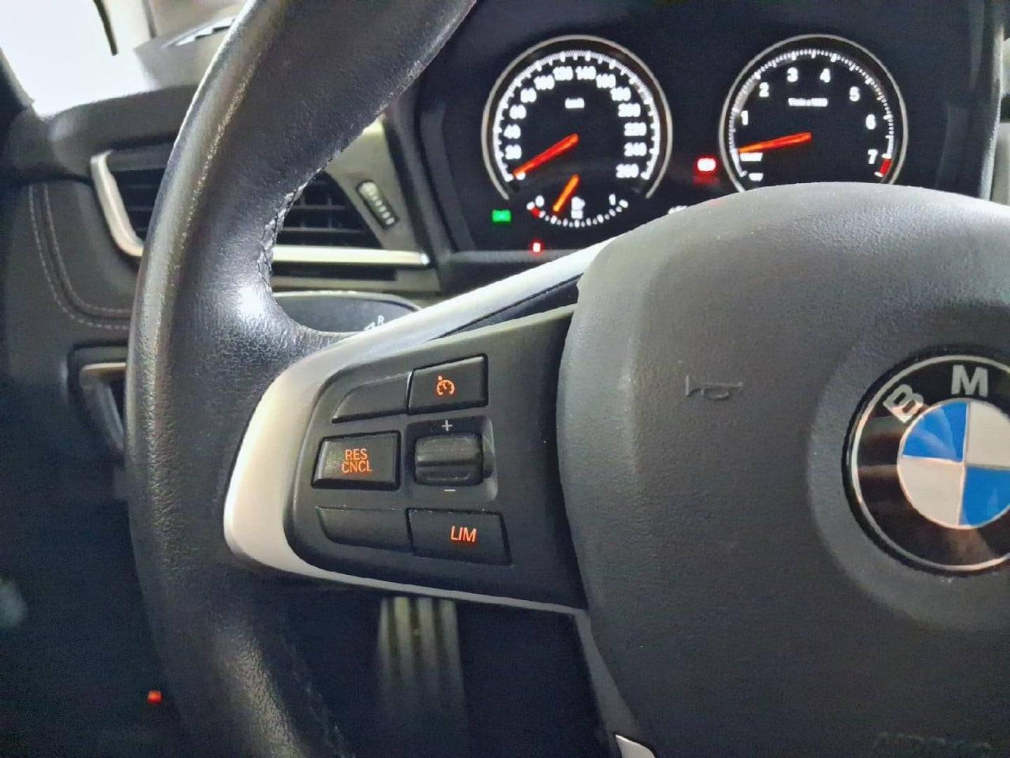 imagen swiper vehículo 25