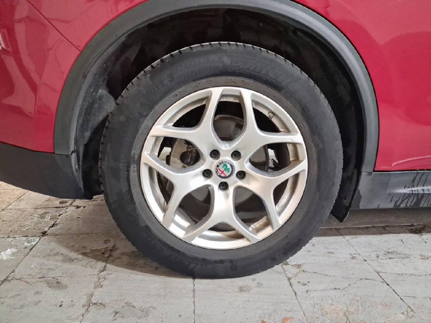 imagen swiper vehículo 27