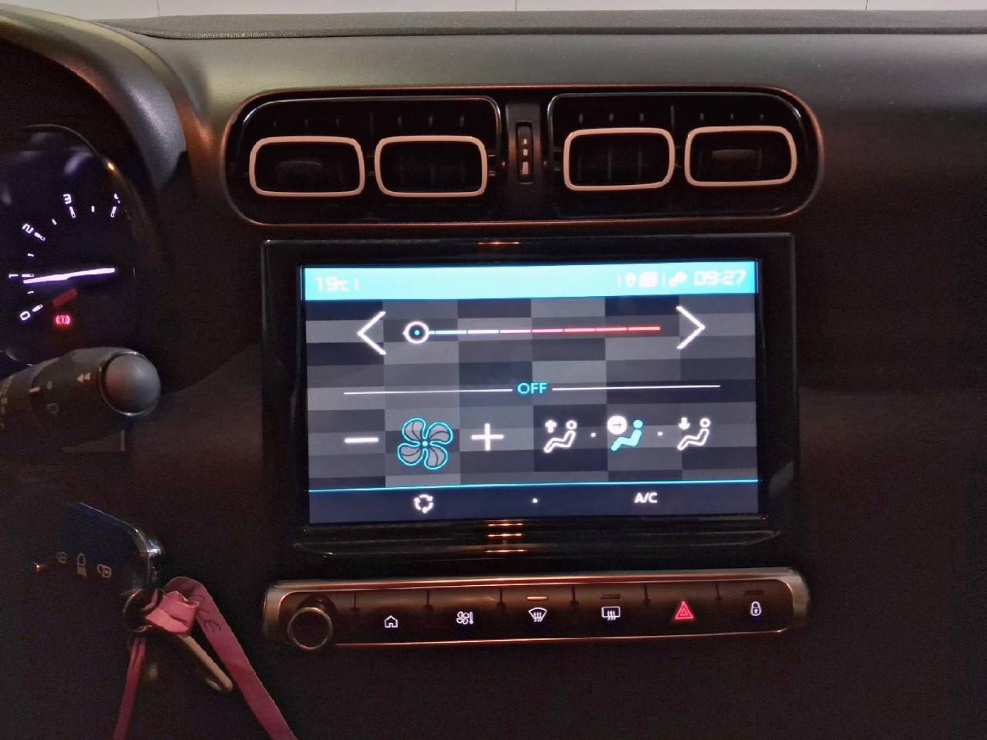 imagen swiper vehículo 24