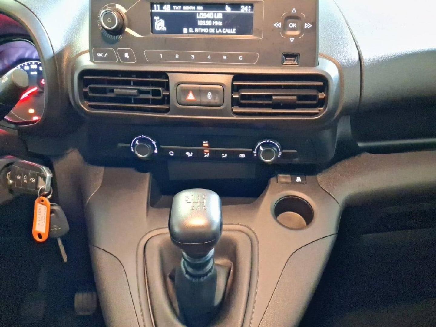imagen swiper vehículo 14