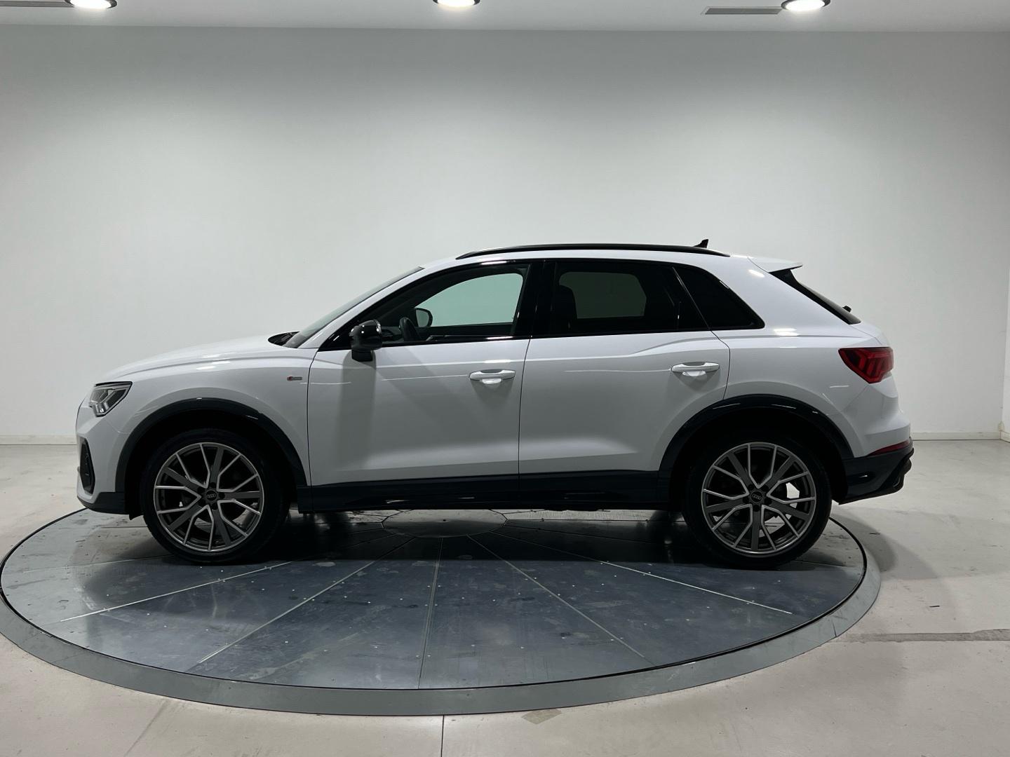 Audi Q3 2.0 35 TDI S TRONIC BLACK LINE 150 5P