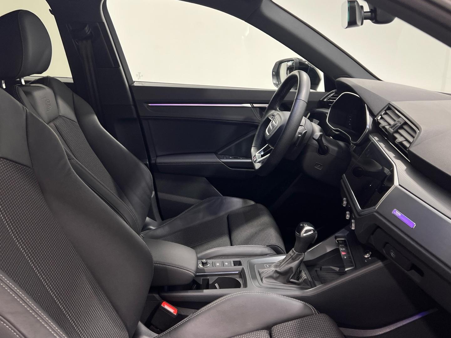 Audi Q3 2.0 35 TDI S TRONIC BLACK LINE 150 5P