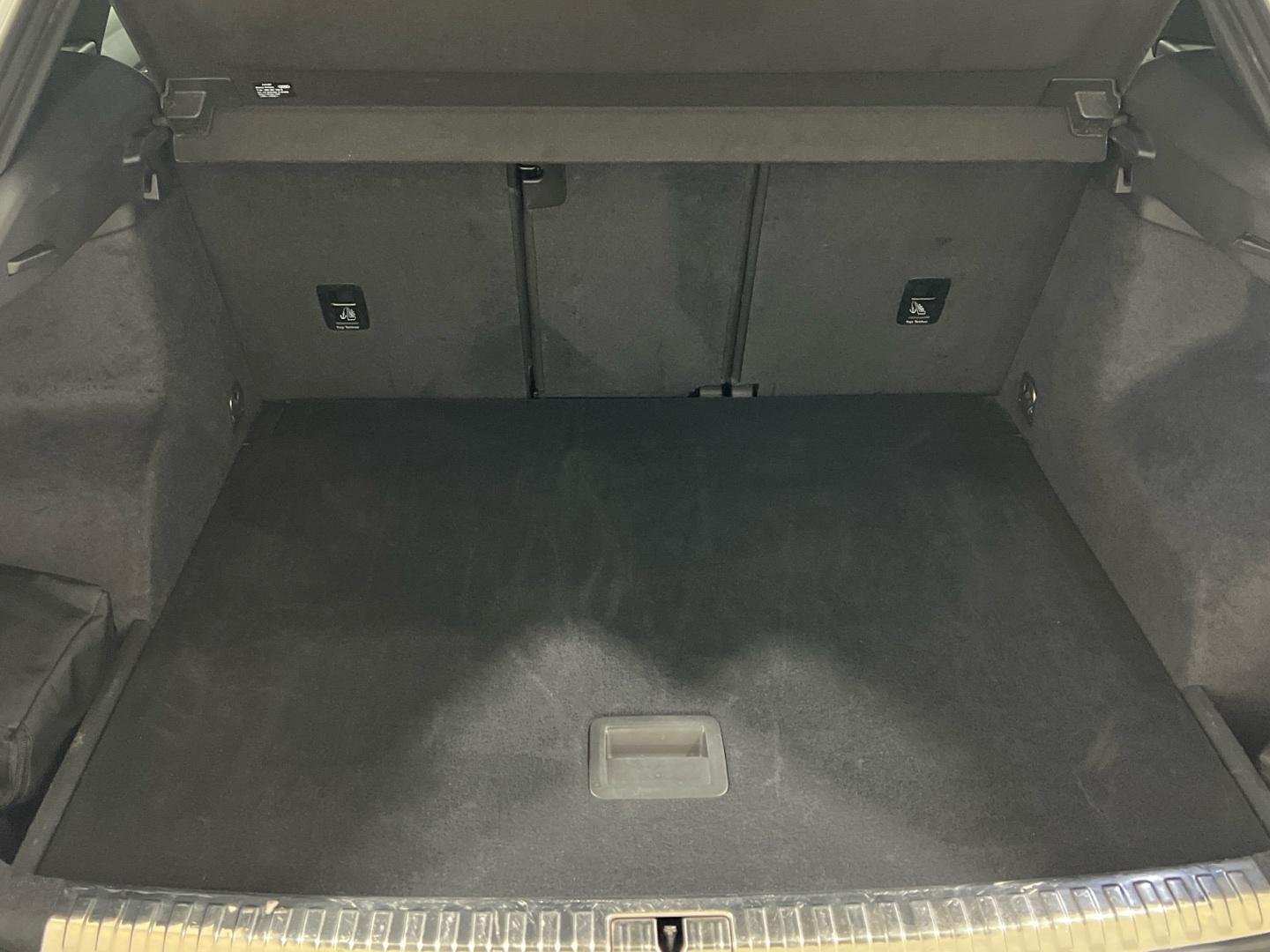 Audi Q3 2.0 35 TDI S TRONIC BLACK LINE 150 5P