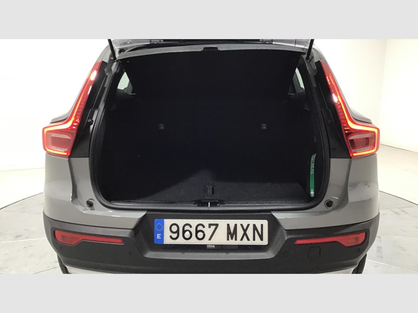 Volvo XC40 2.0 B3 ESSENTIAL AUTO 163 5P