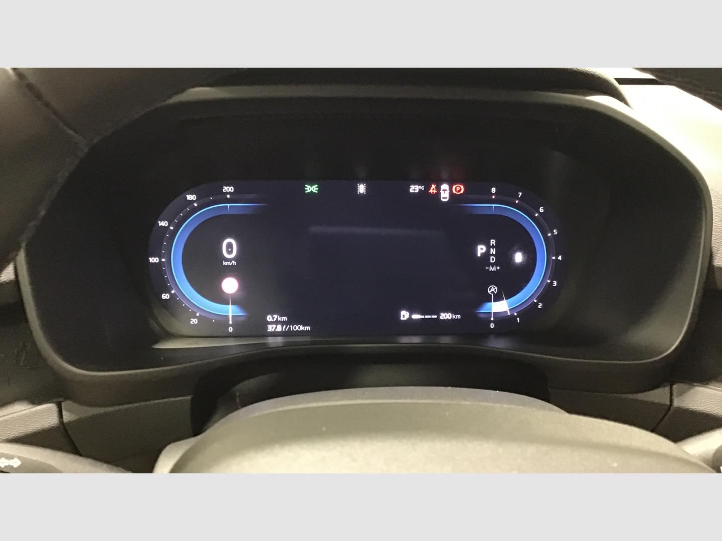Volvo XC40 2.0 B3 ESSENTIAL AUTO 163 5P