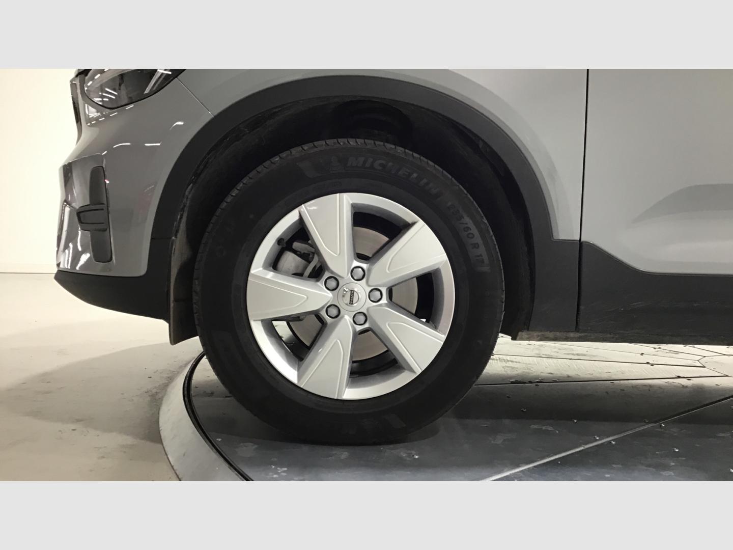 Volvo XC40 2.0 B3 ESSENTIAL AUTO 163 5P