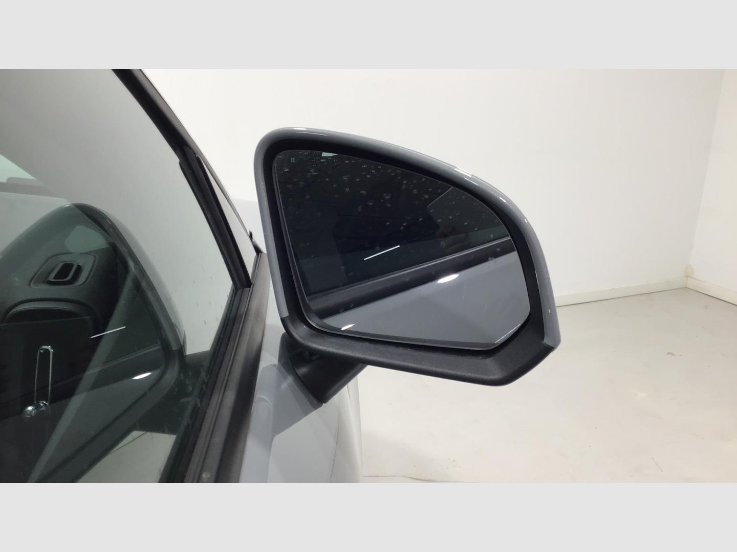Volvo XC40 2.0 B3 ESSENTIAL AUTO 163 5P