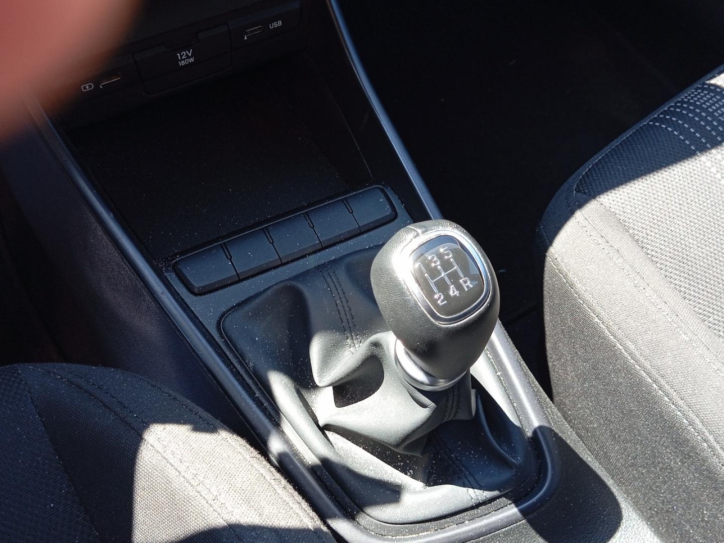 Hyundai Bayon 1.2 MPI ESSENCE 84 5P
