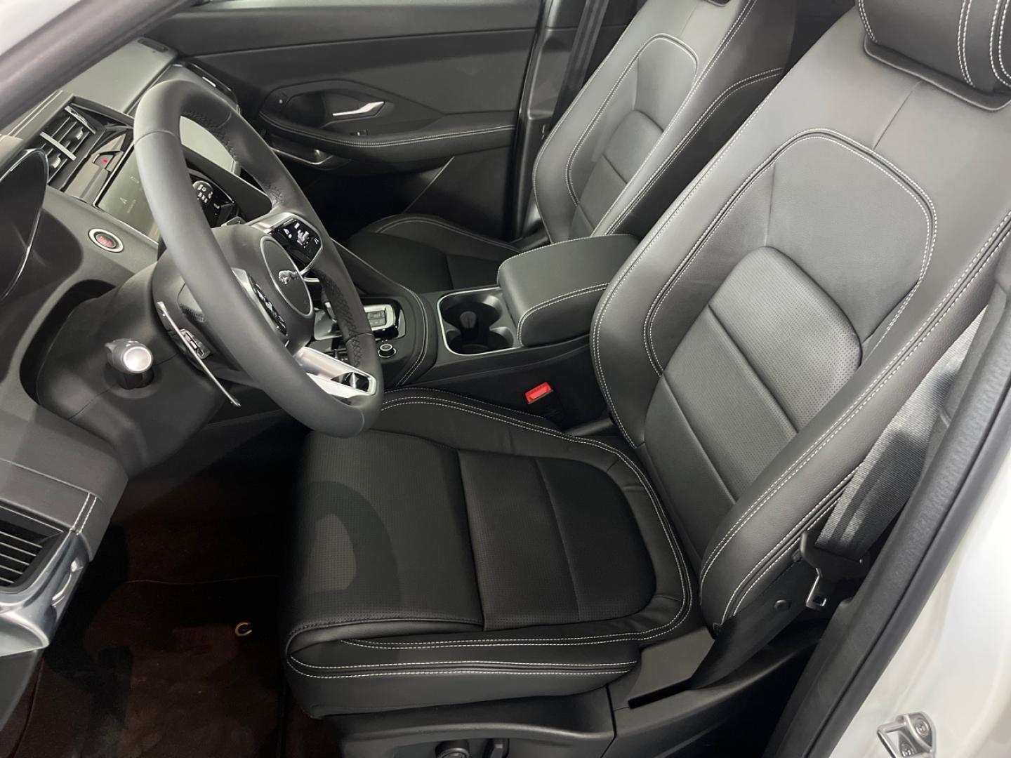 Jaguar E-Pace 2.0 D163 MHEV R-DYNAMIC S AUTO 4WD 163 5P