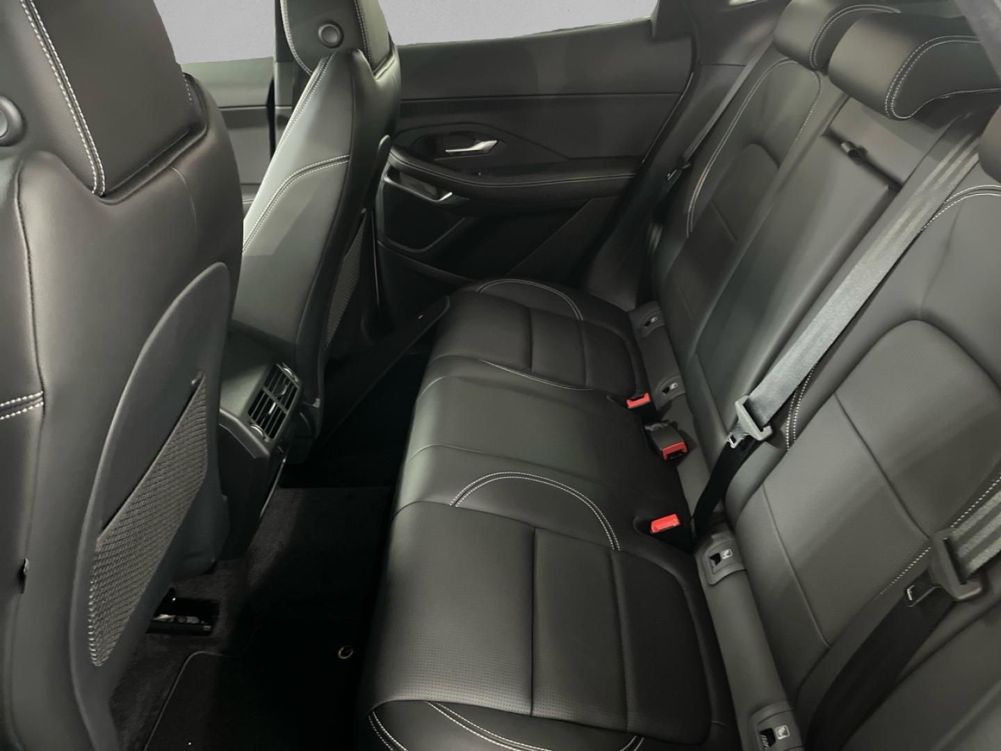 Jaguar E-Pace 2.0 D163 MHEV R-DYNAMIC S AUTO 4WD 163 5P