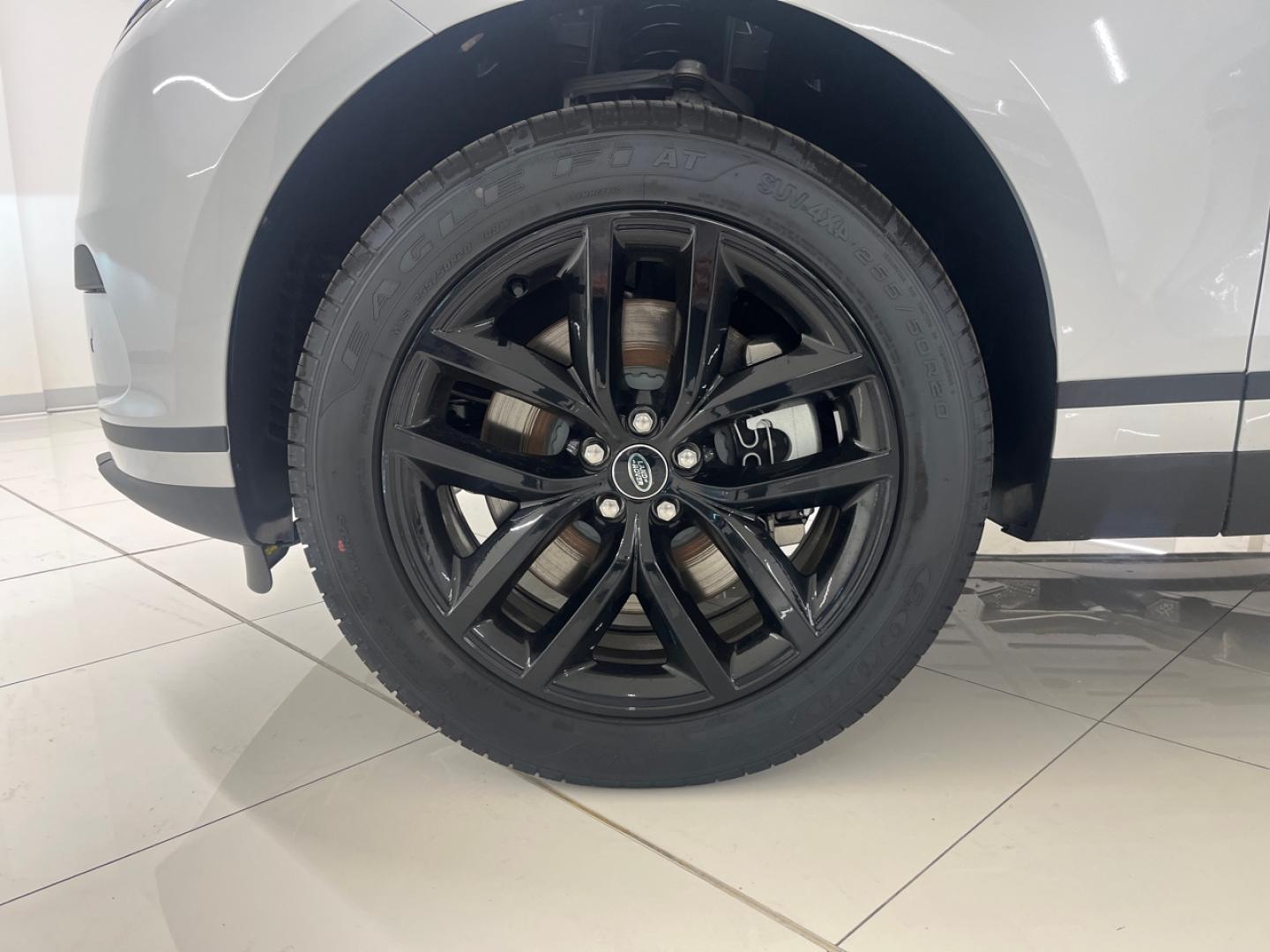 Land Rover Range Rover Velar RANGE ROVER VELAR 2.0 P400E S AUTO 4WD 404 5P