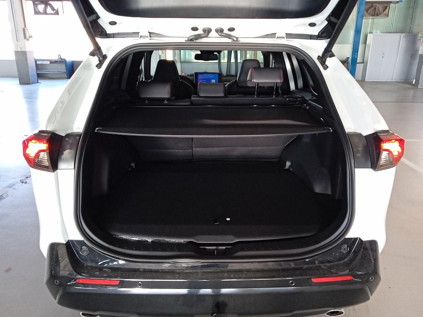 Suzuki Across 2.5 PLUG-IN HYBRID 4WD AUTO 306 5P