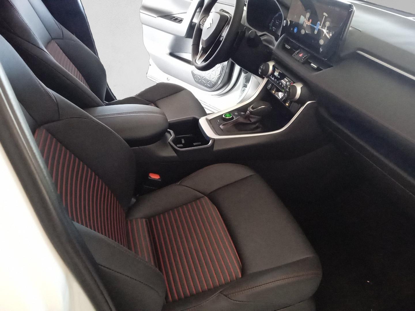 Suzuki Across 2.5 PLUG-IN HYBRID 4WD AUTO 306 5P