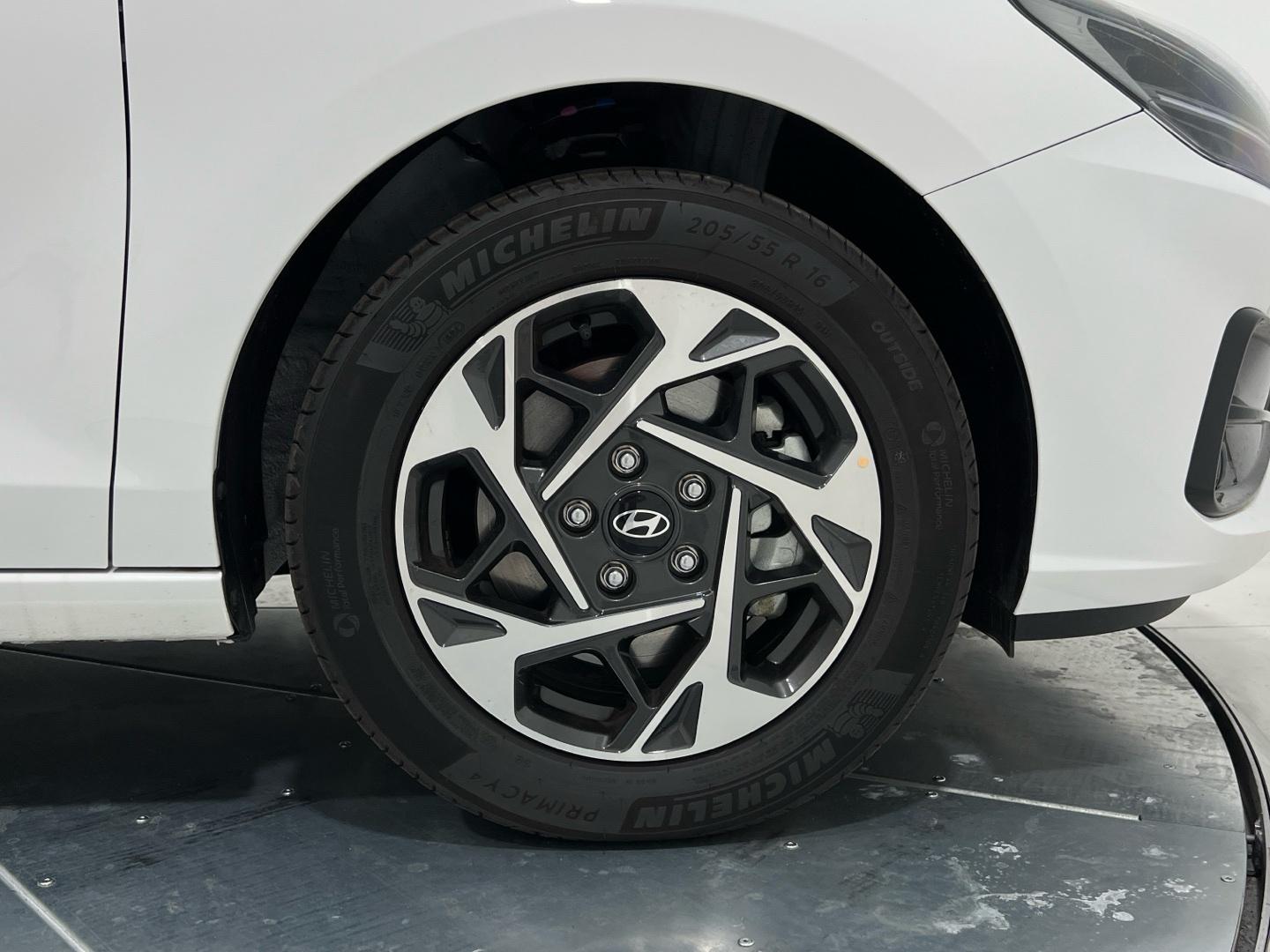 Hyundai i30 1.0 TGDI MHEV KLASS 100 5P