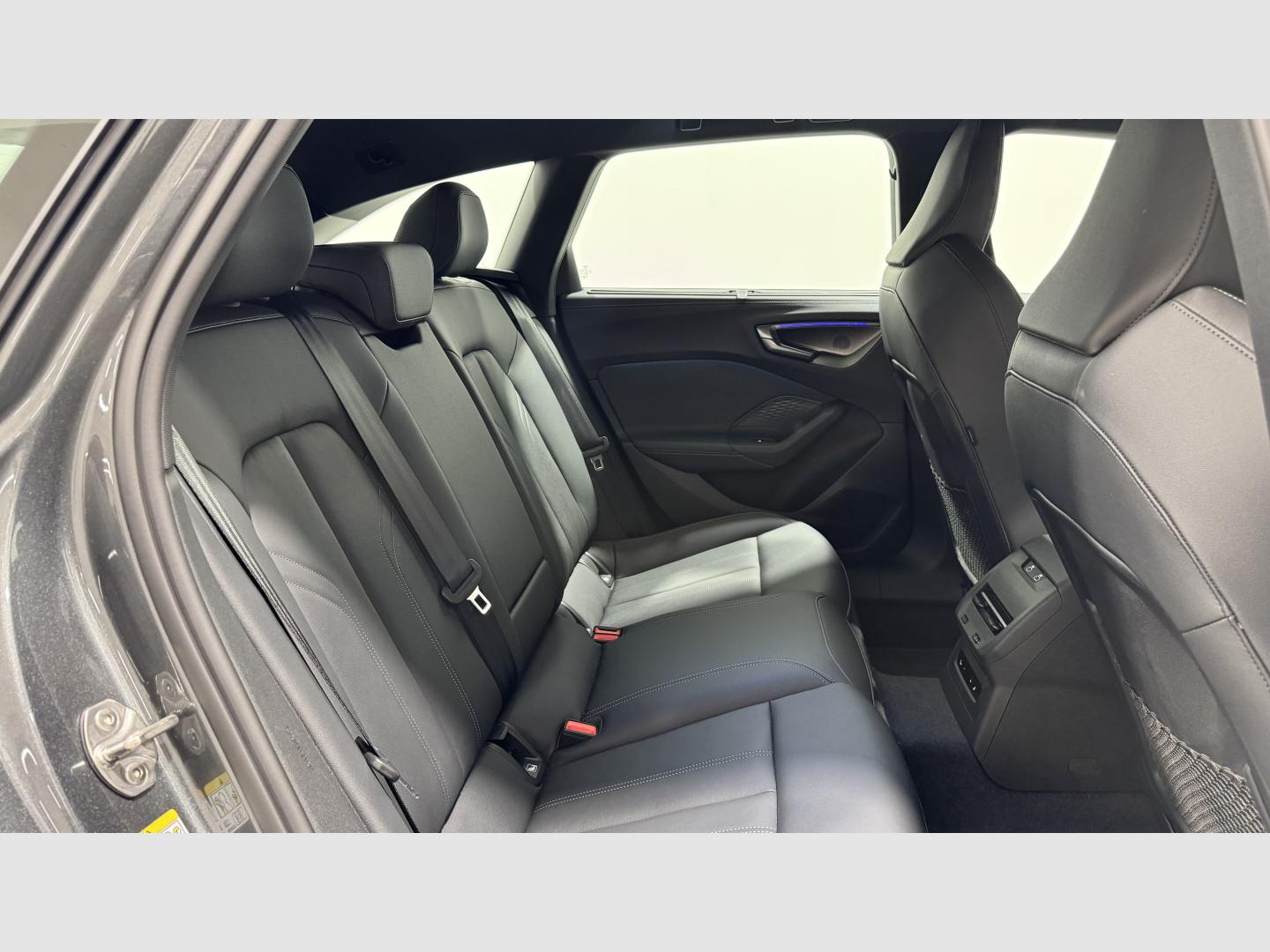 Audi A5 2.0 TDI 150 KW BLACK LINE AVANT 204 5P AUT