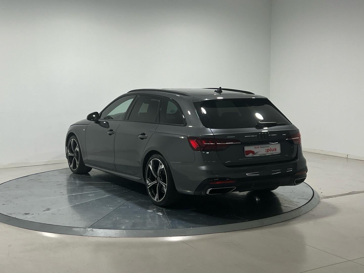 Audi A4 2.0 30 TDI MHEV S TRON BLACK LINE AVANT 136 5P