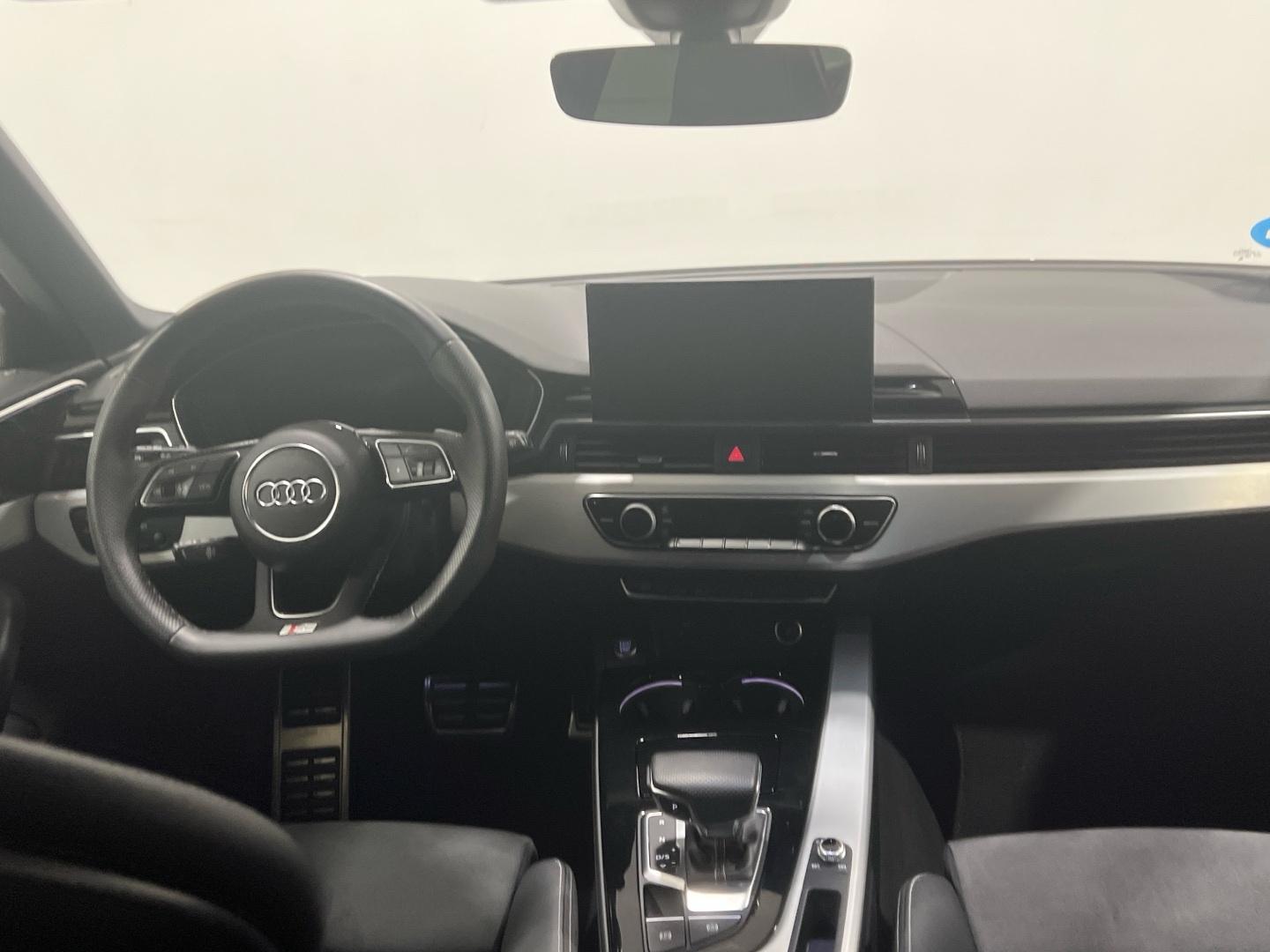 Audi A4 2.0 30 TDI MHEV S TRON BLACK LINE AVANT 136 5P