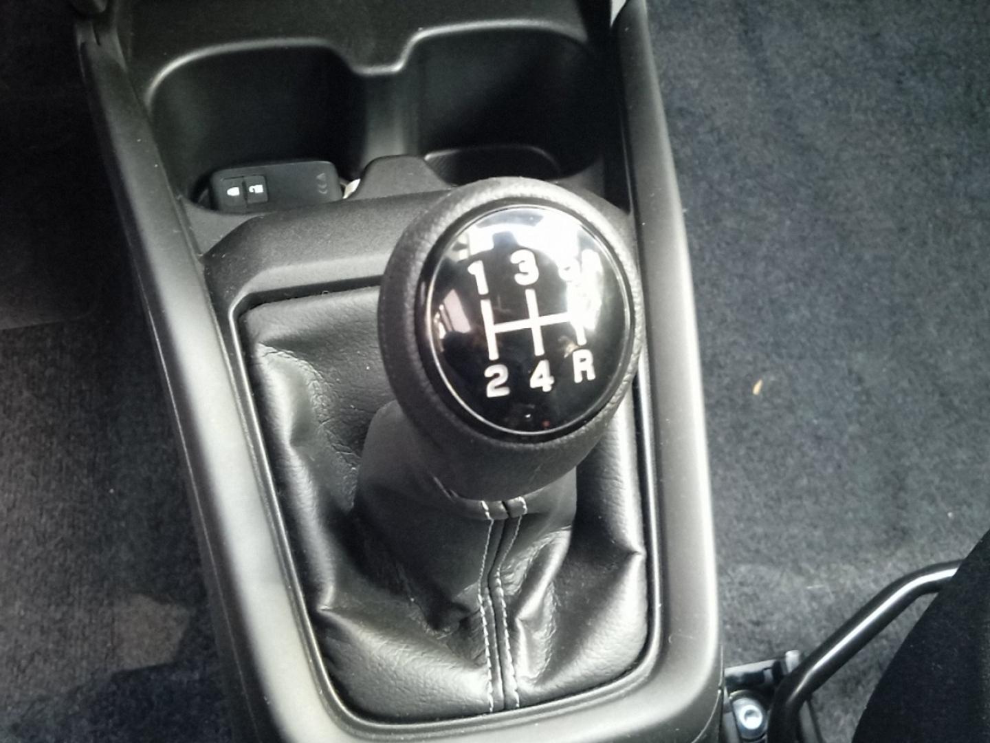Suzuki Swift 1.2 MILD HYBRID S2 83 5P