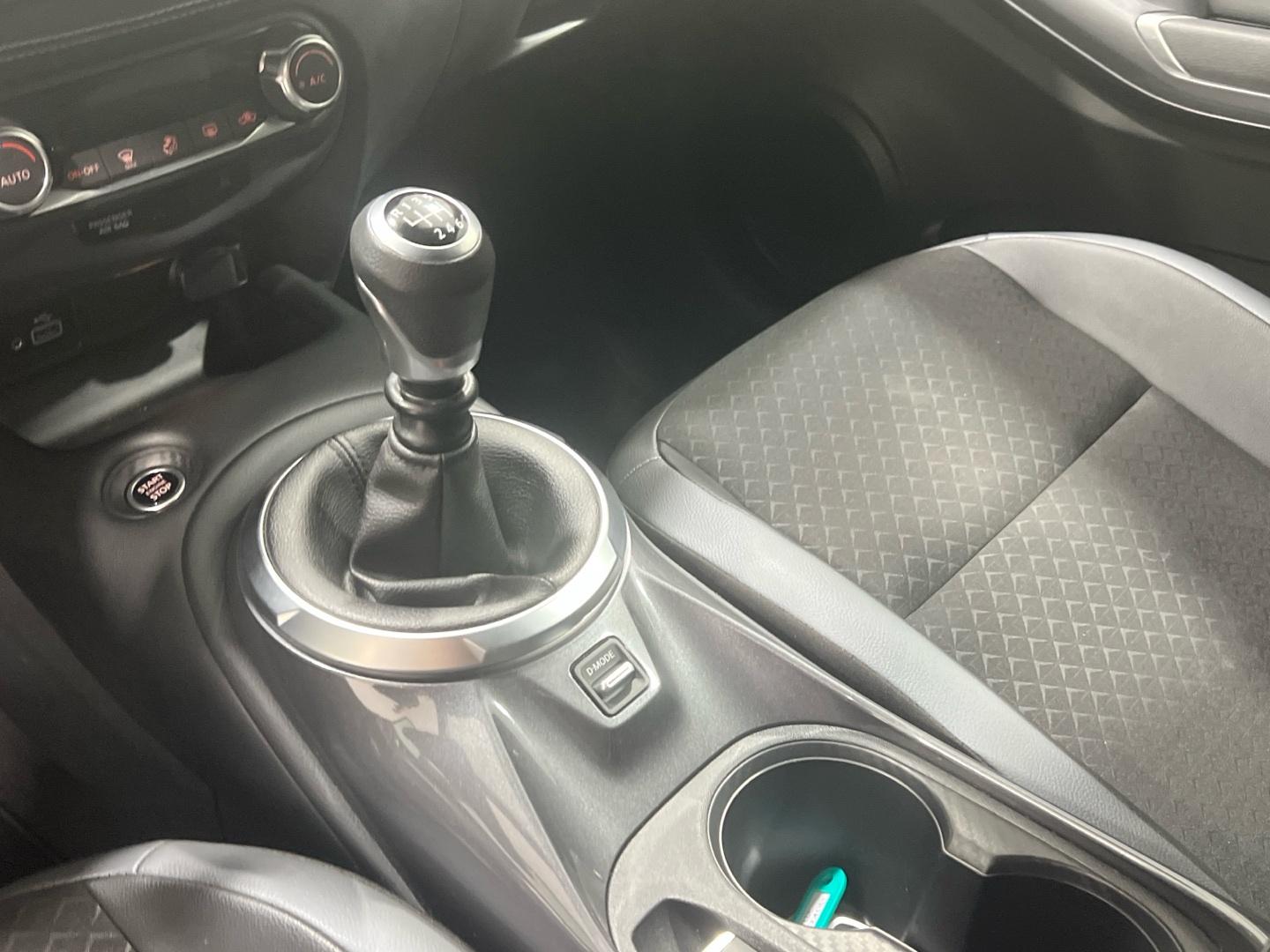 Nissan JUKE 1.0 DIG-T 84KW N-CONNECTA 114 5P