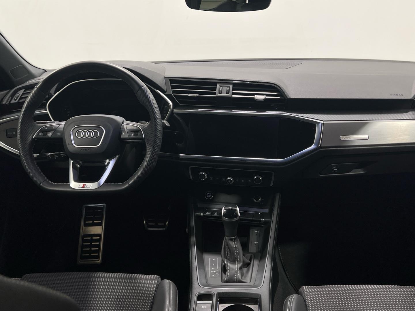 Audi Q3 Sportback 2.0 35 TDI S TRONIC BLACK LINE 150 5P