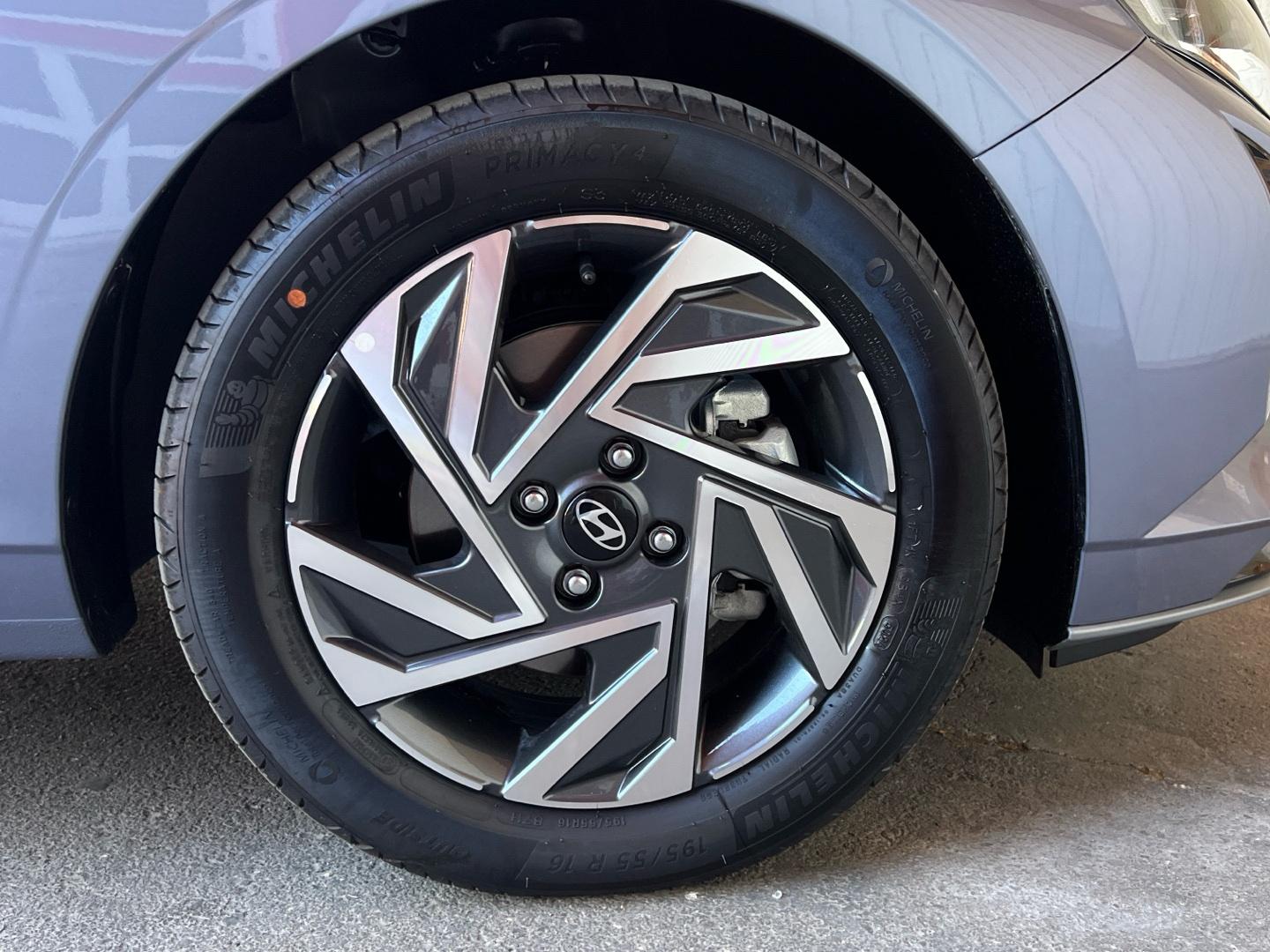 Hyundai i20 1.0 TGDI KLASS 100 5P