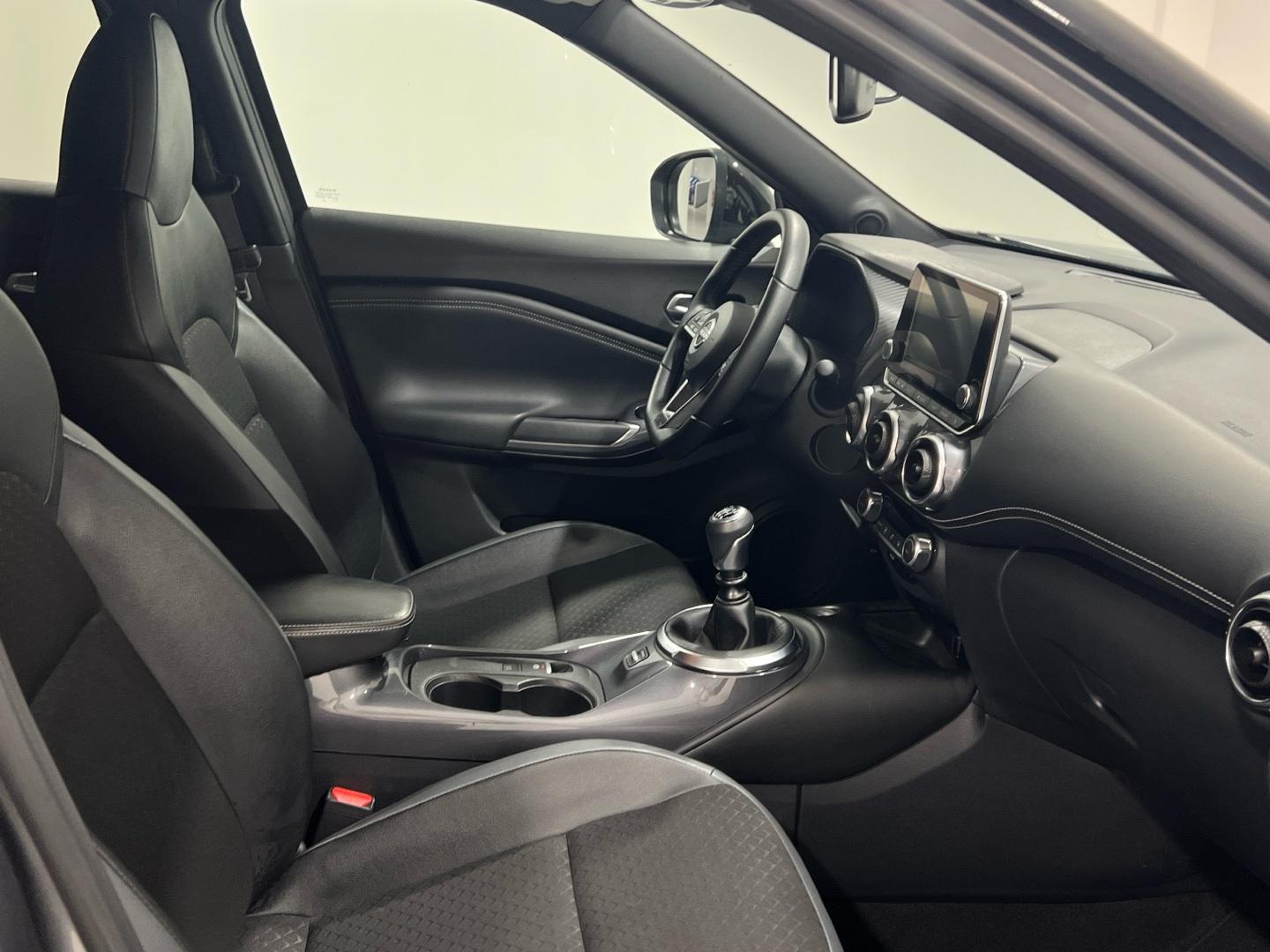 Nissan JUKE 1.0 DIG-T 84KW N-CONNECTA 114 5P