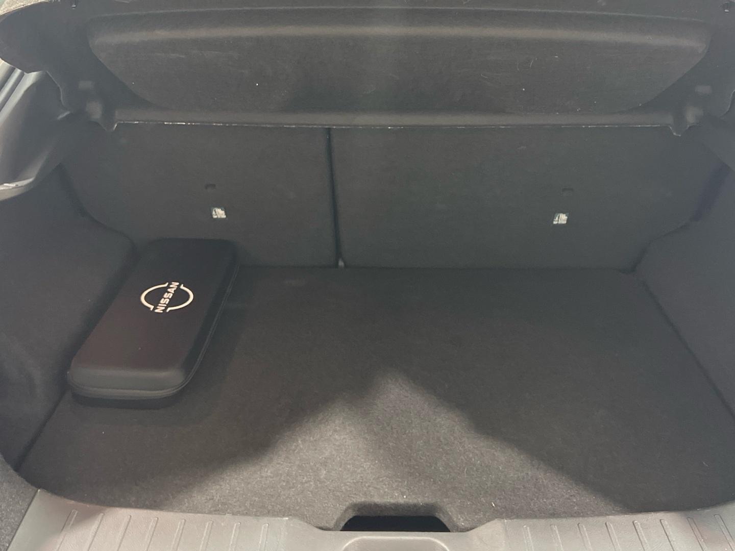 Nissan JUKE 1.0 DIG-T 84KW N-CONNECTA 114 5P