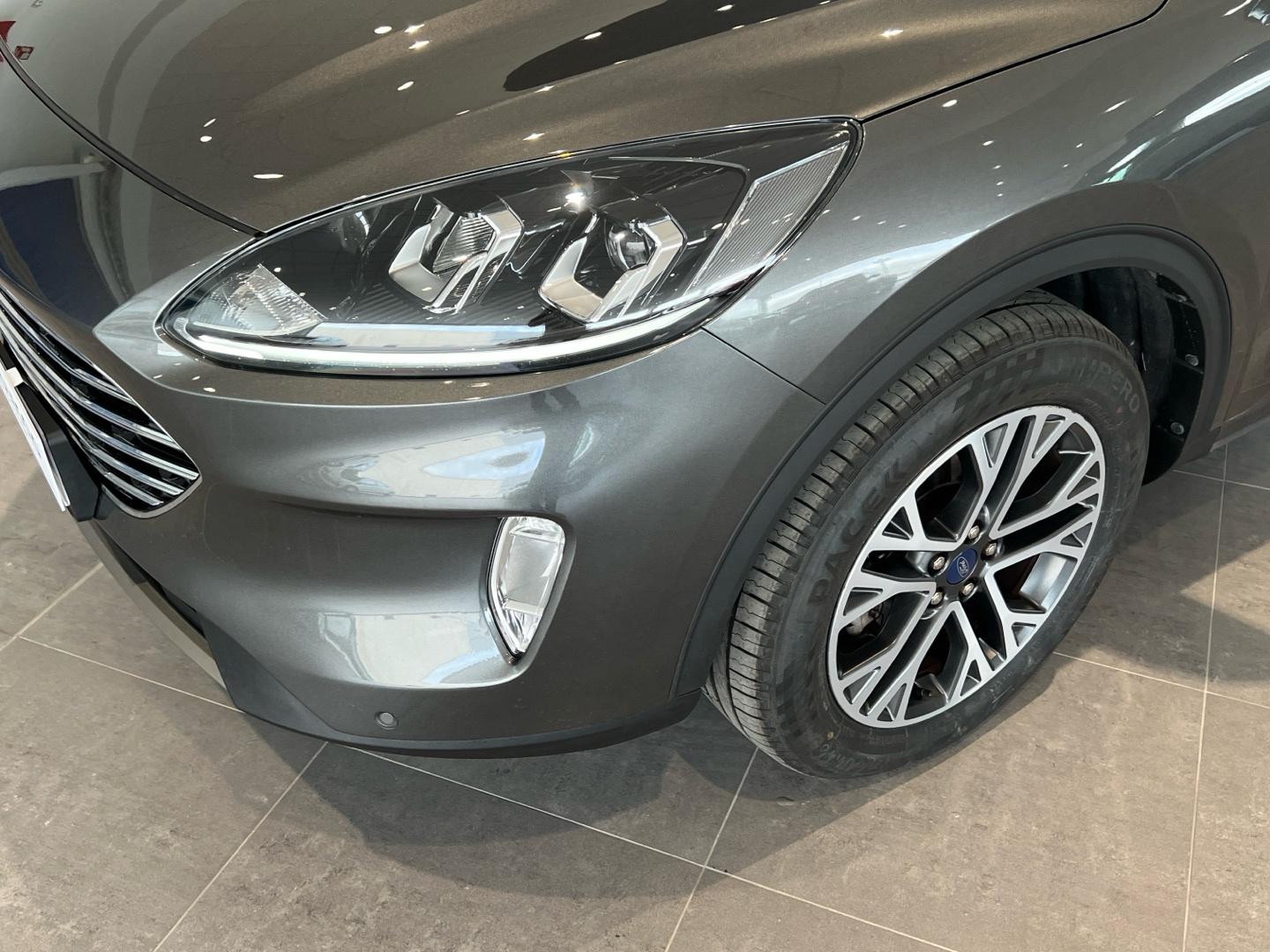Ford Kuga 1.5 ECOBOOST 88KW TITANIUM 120 5P
