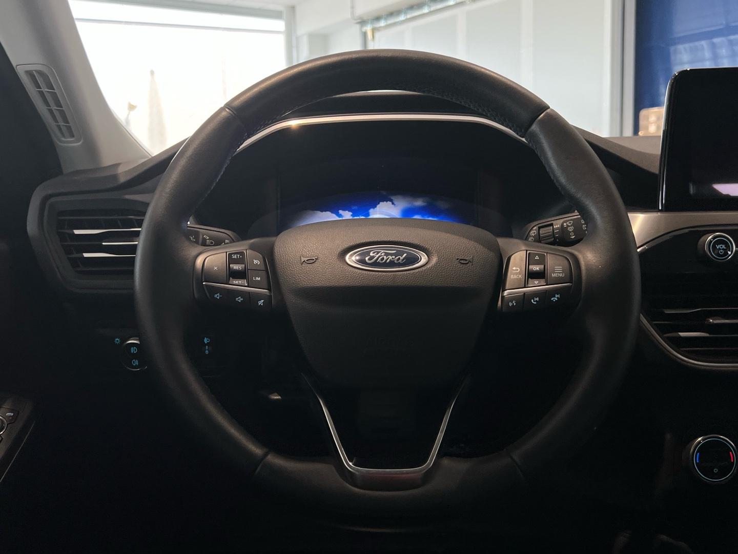 Ford Kuga 1.5 ECOBOOST 88KW TITANIUM 120 5P