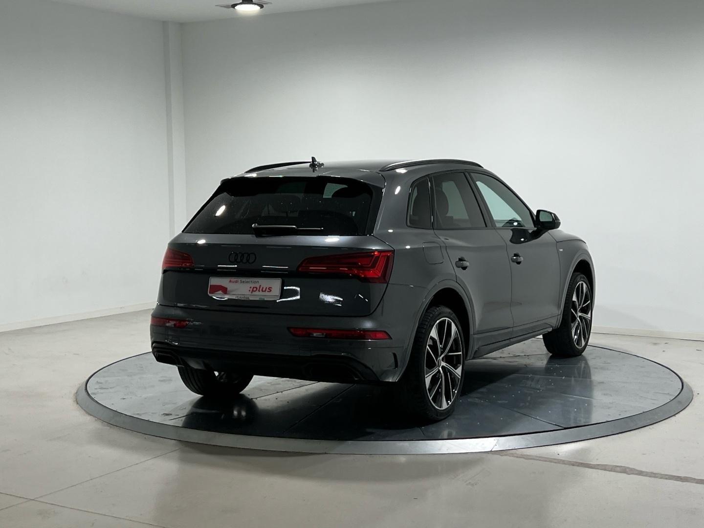 Audi Q5 2.0 40 TDI S TRONIC QUATTRO S LINE 204 5P