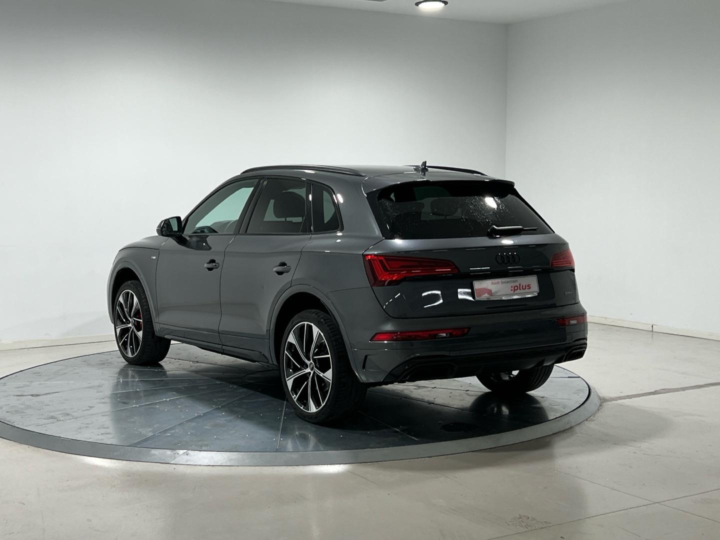 Audi Q5 2.0 40 TDI S TRONIC QUATTRO S LINE 204 5P