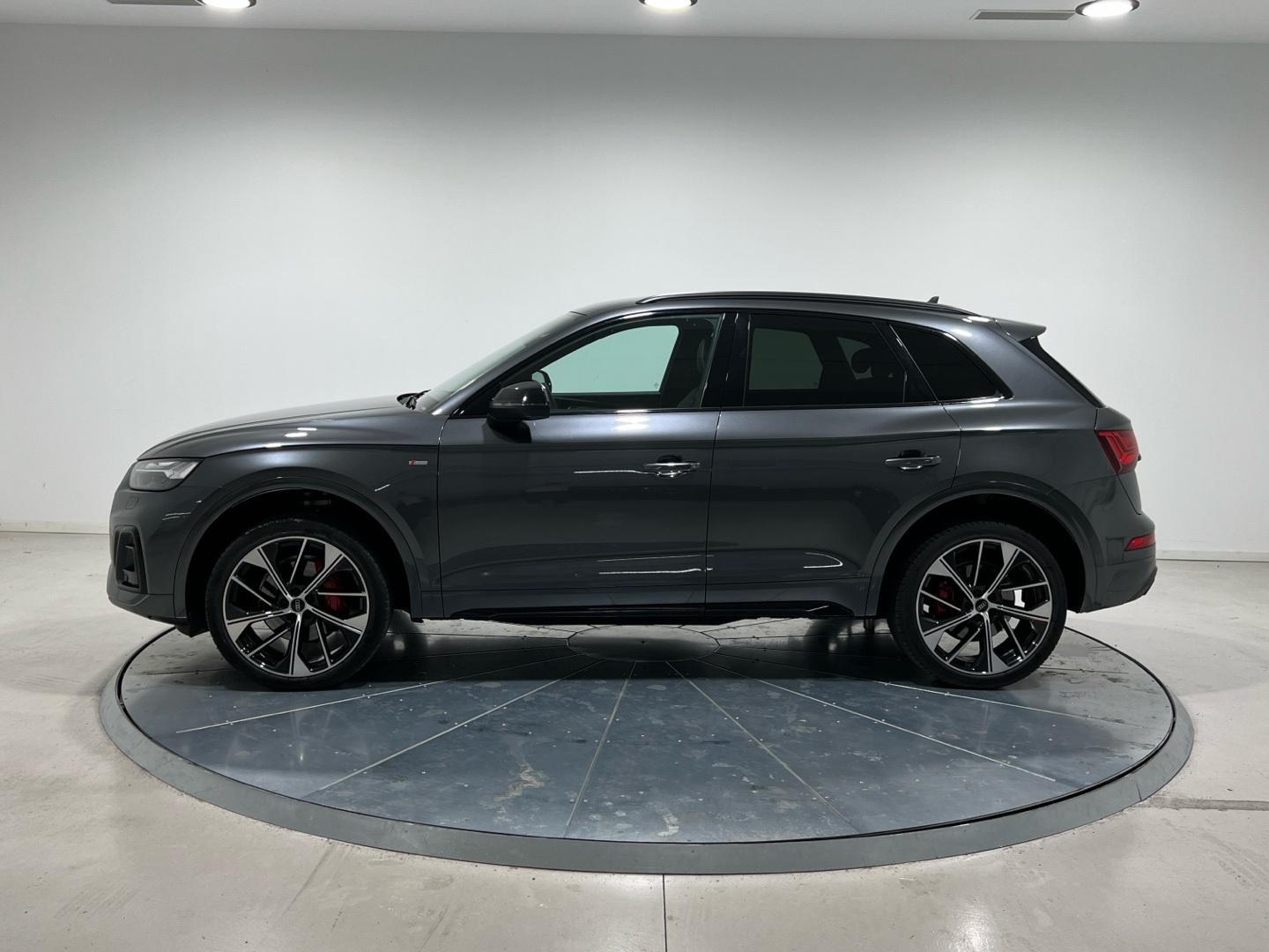 Audi Q5 2.0 40 TDI S TRONIC QUATTRO S LINE 204 5P