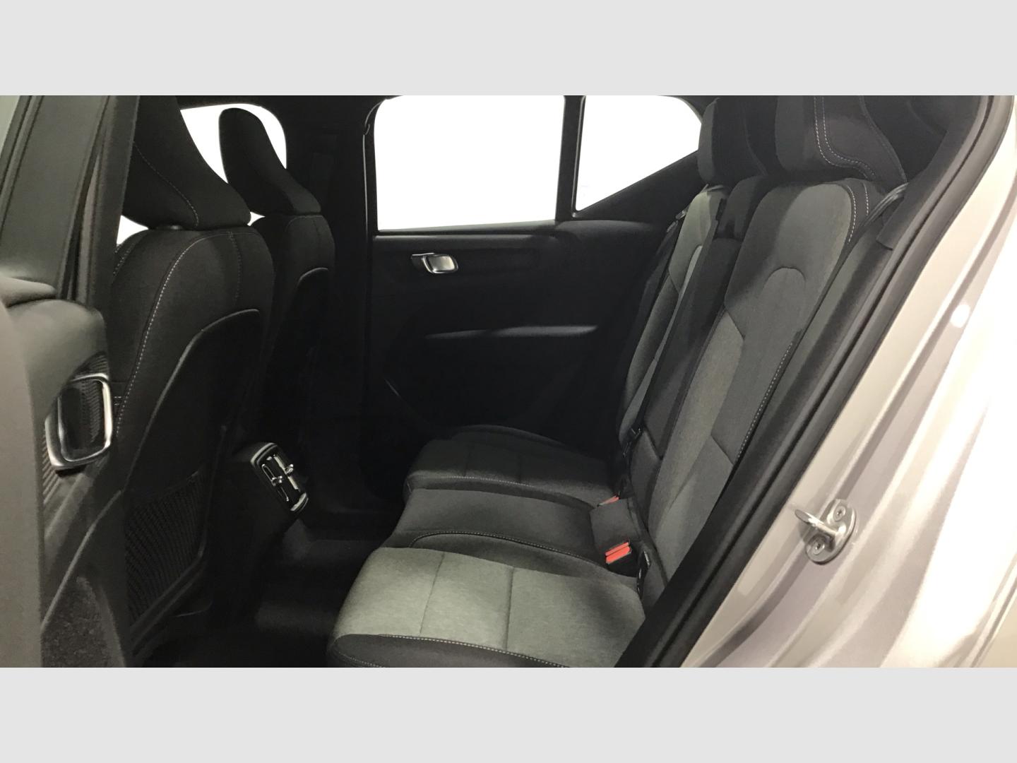 Volvo XC40 XC40 Core, B3 Mild hybrid, Gasolina