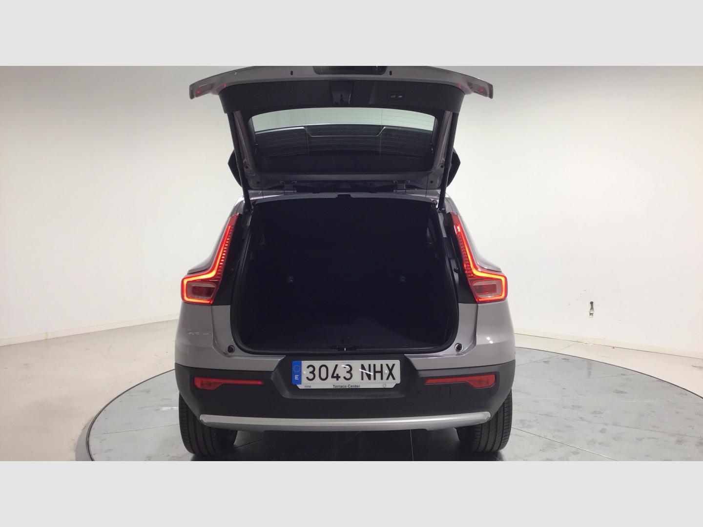 Volvo XC40 XC40 Core, B3 Mild hybrid, Gasolina