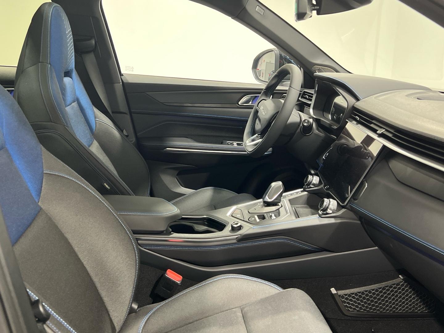 Lynk & Co 01 1.5 PHEV 6.6KW 261 5P