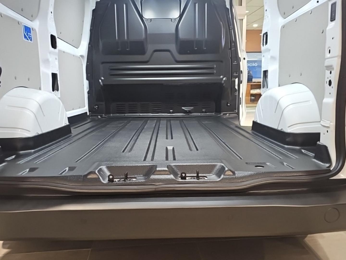 Ford Transit Custom 2.5 DURATEC PHEV 171KW 320 TREND VAN SWB 232 4P