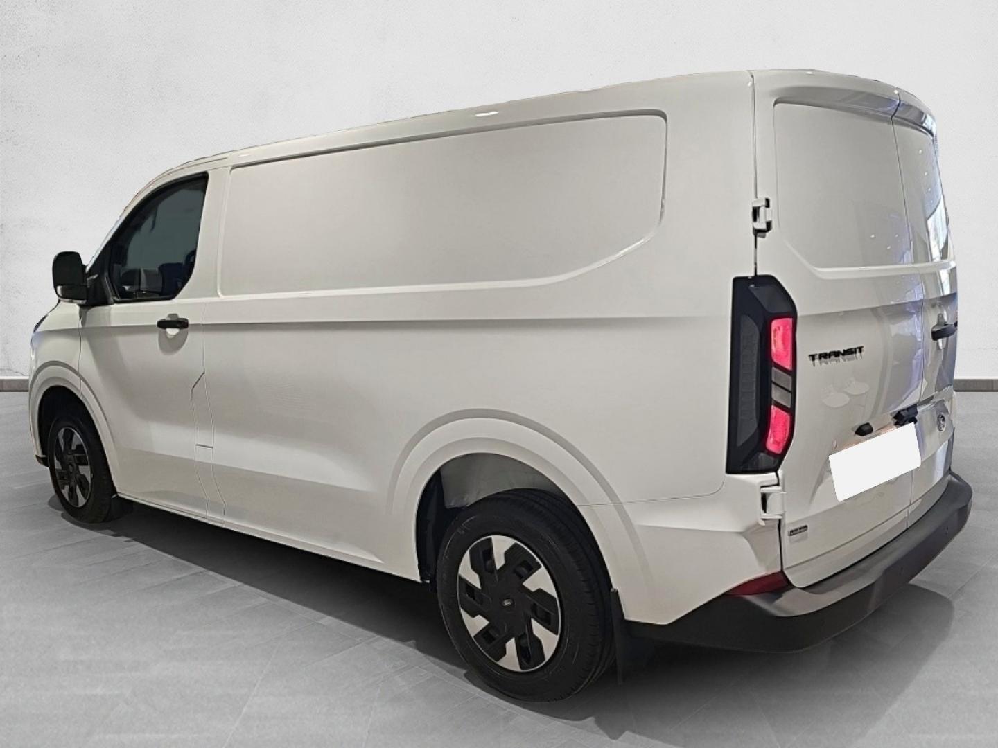 Ford Transit Custom 2.5 DURATEC PHEV 171KW 320 TREND VAN SWB 232 4P