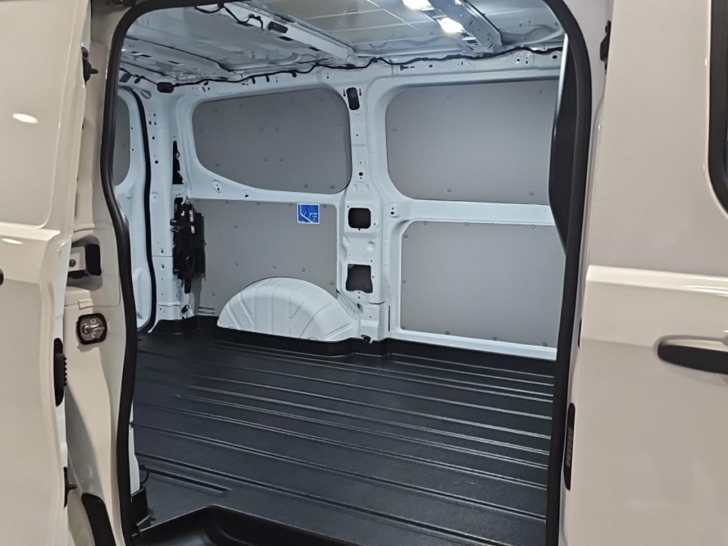 Ford Transit Custom 2.5 DURATEC PHEV 171KW 320 TREND VAN SWB 232 4P