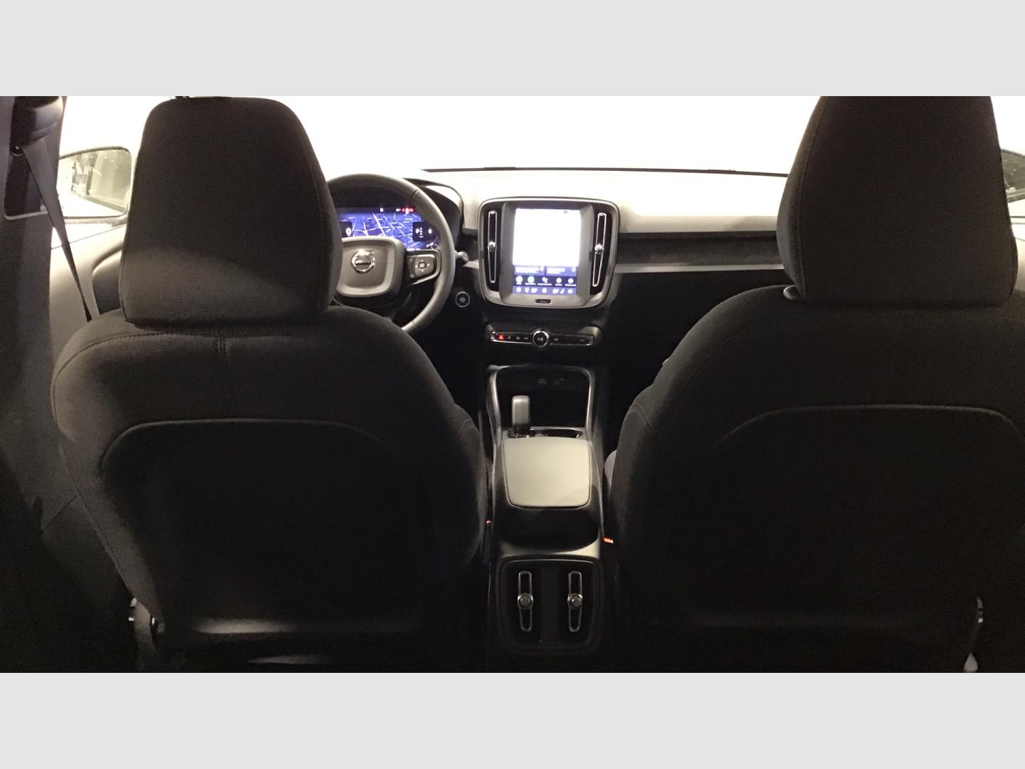 Volvo XC40 XC40 Essential, B3 Mild hybrid, Gasolina