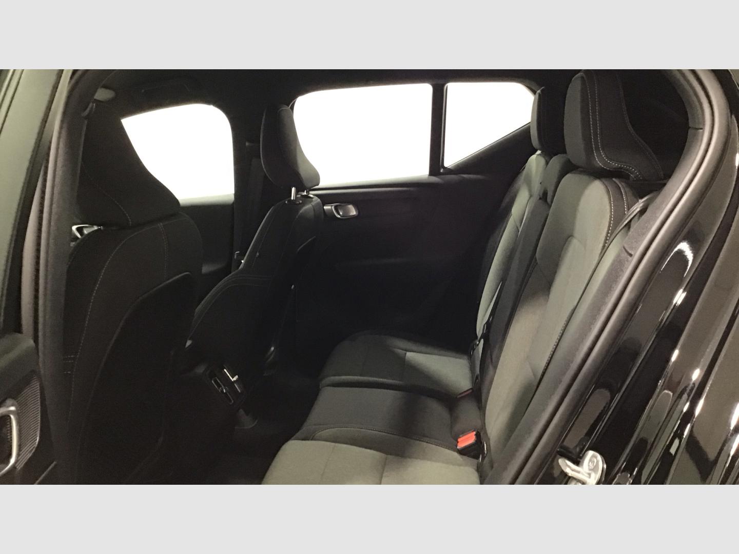 Volvo XC40 XC40 Core, B3 Mild hybrid, Gasolina